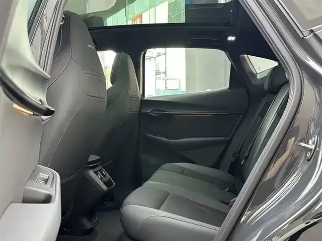 VOLKSWAGEN ID 2024