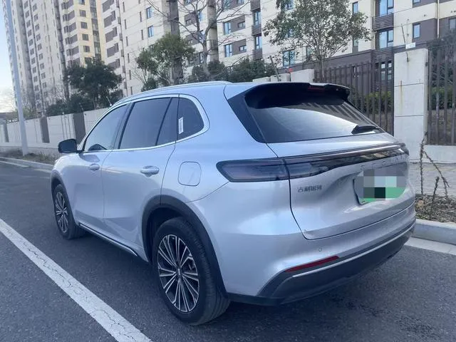 GEELY GALAXY STARSHIP 7 2025