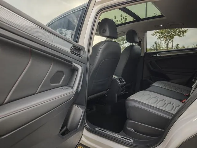 VOLKSWAGEN TIGUAN X 2021