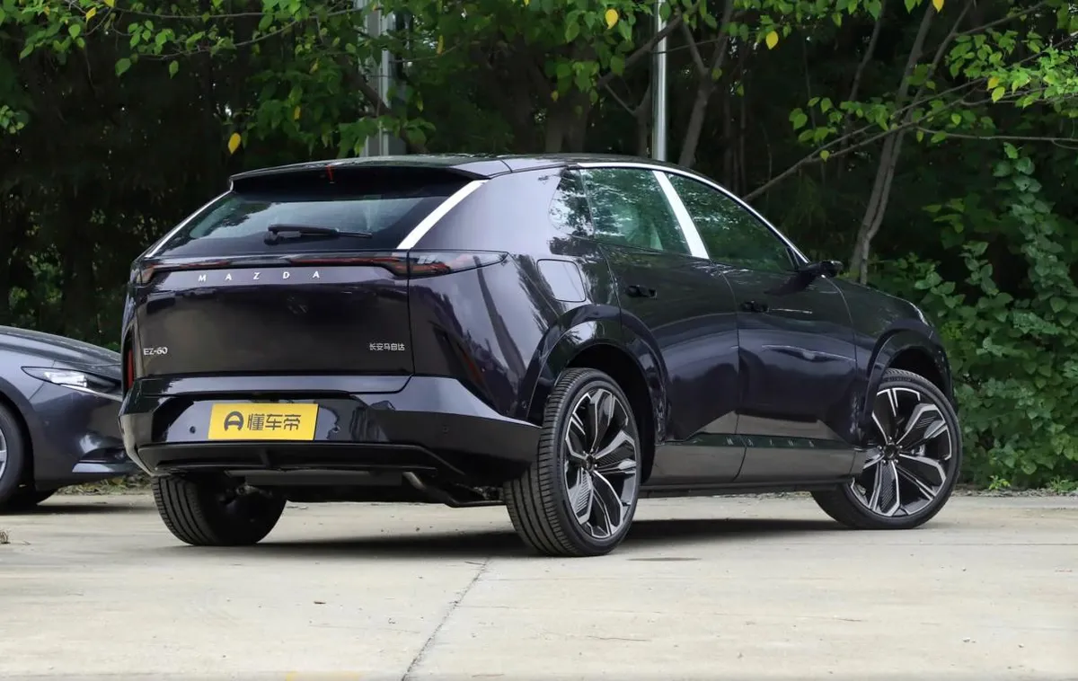 MAZDA EZ-60 2025