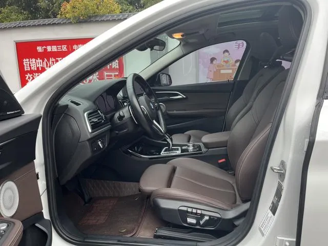 BMW 120I M SPORT SHADOW 2023