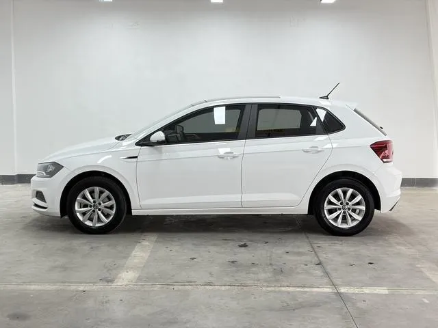 VOLKSWAGEN POLO PLUS 1 2023