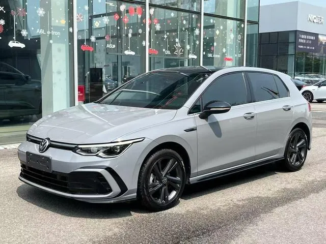 VOLKSWAGEN GOLF 280TSI DSG R-LINE 2024