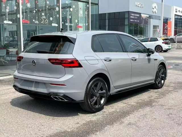 VOLKSWAGEN GOLF 280TSI DSG R-LINE 2024