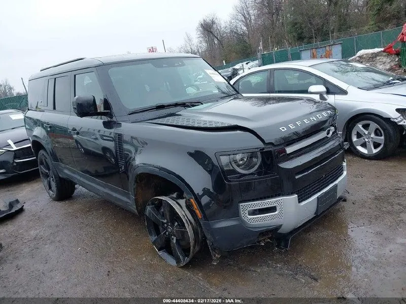 LAND ROVER DEFENDER 130 P400 S 2024