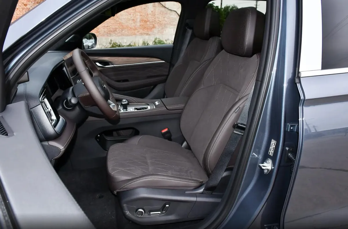 GEELY XINGYUE L 2026