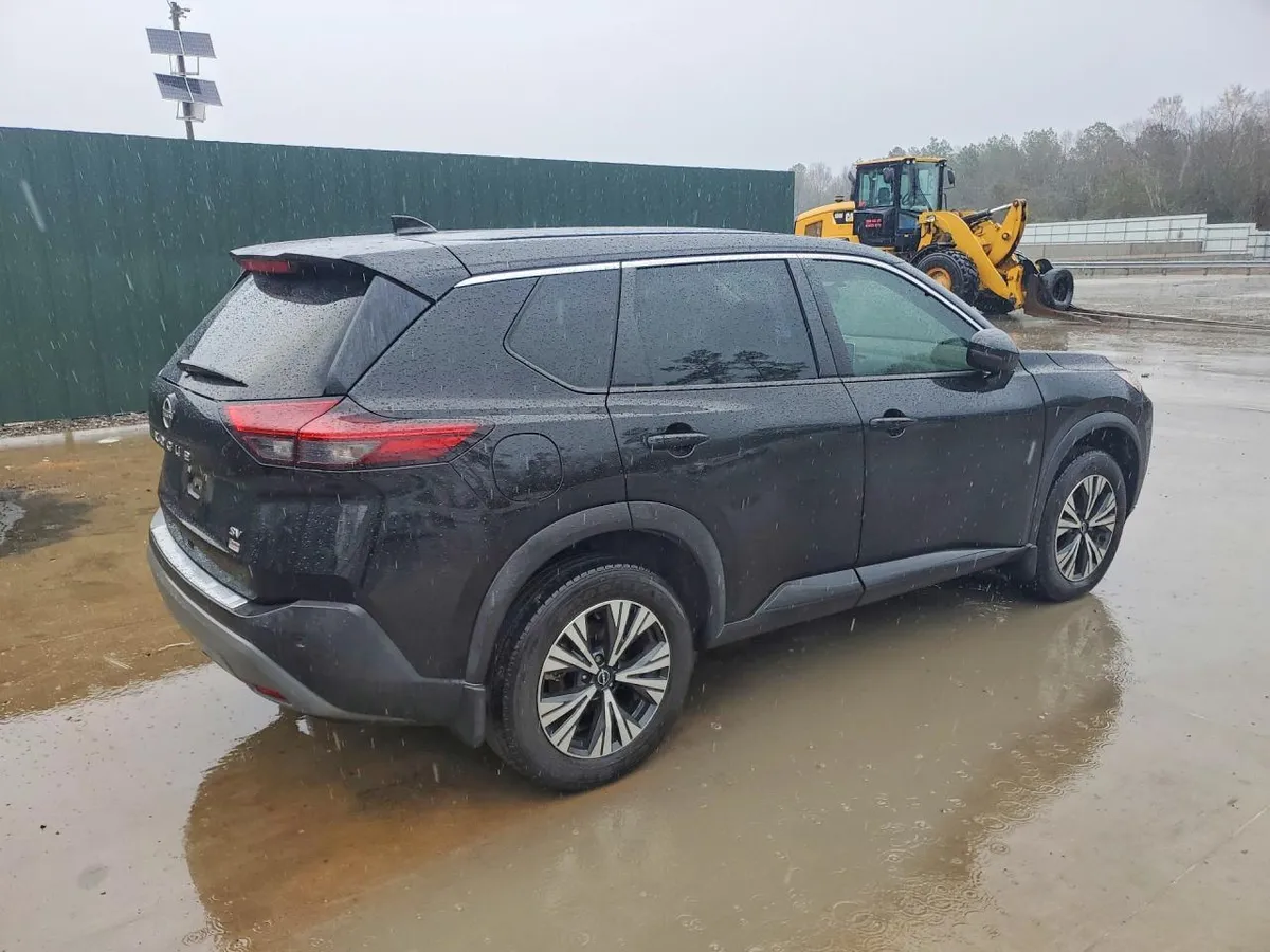 NISSAN ROGUE SV 2022