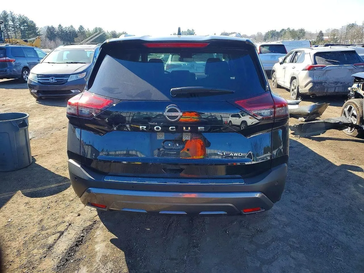 NISSAN ROGUE SL 2023