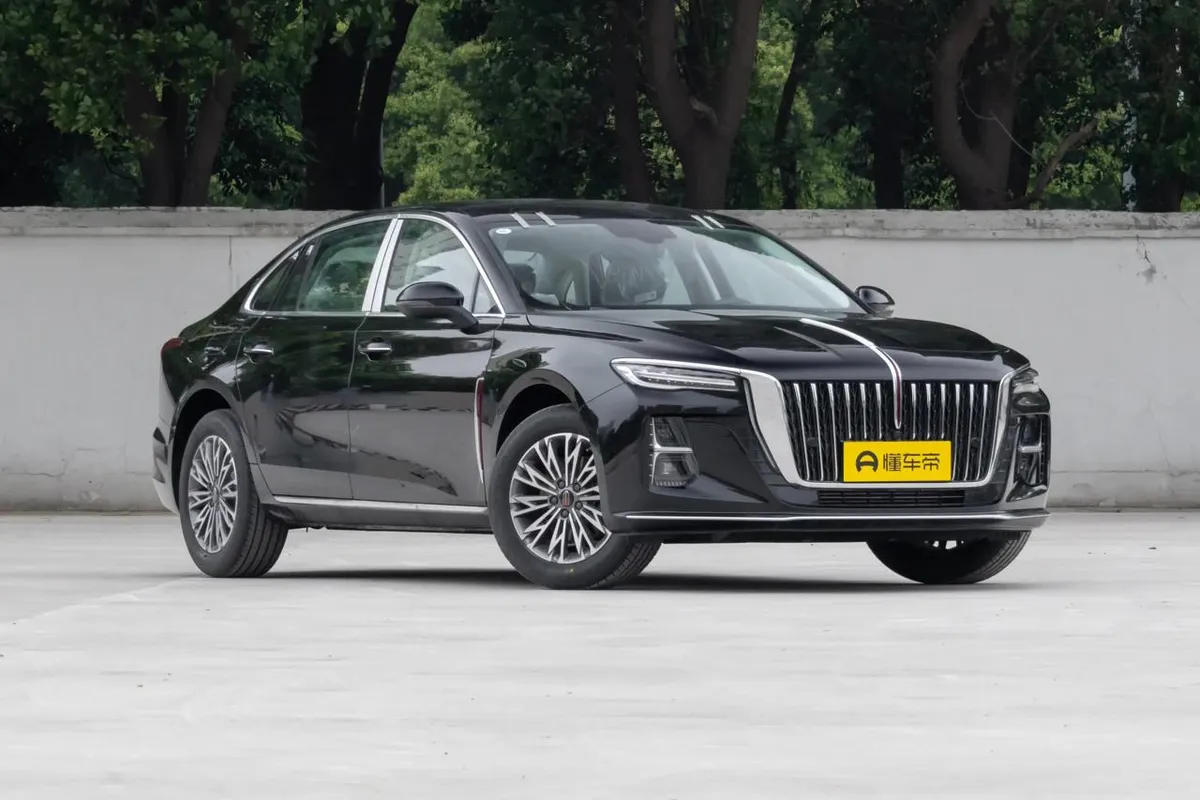 HONGQI H5 QIYUE EDITION (БАЗОВАЯ) 2024