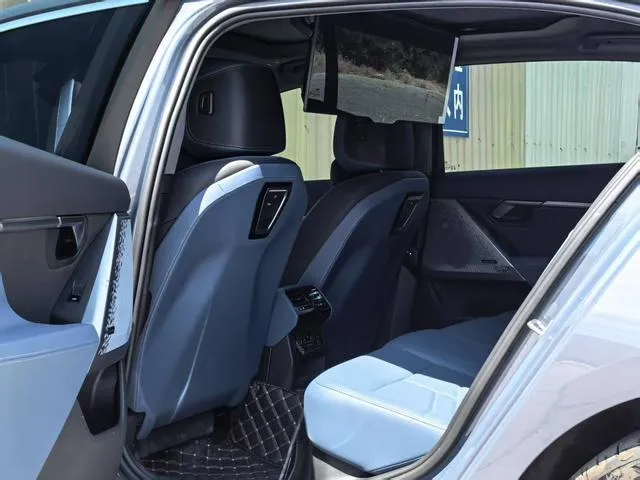 BMW I5 LUXURY 2024