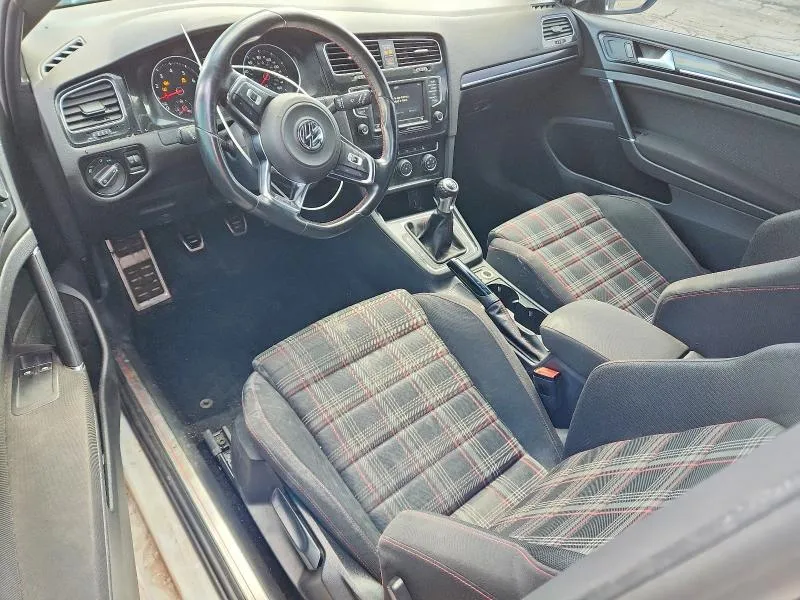 VOLKSWAGEN Golf GTI S 2016
