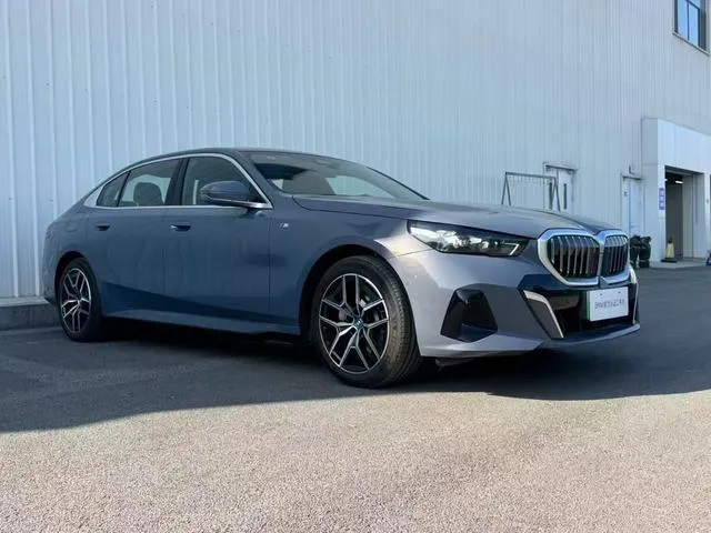 BMW I5 35L + М-ПАКЕТ 2024