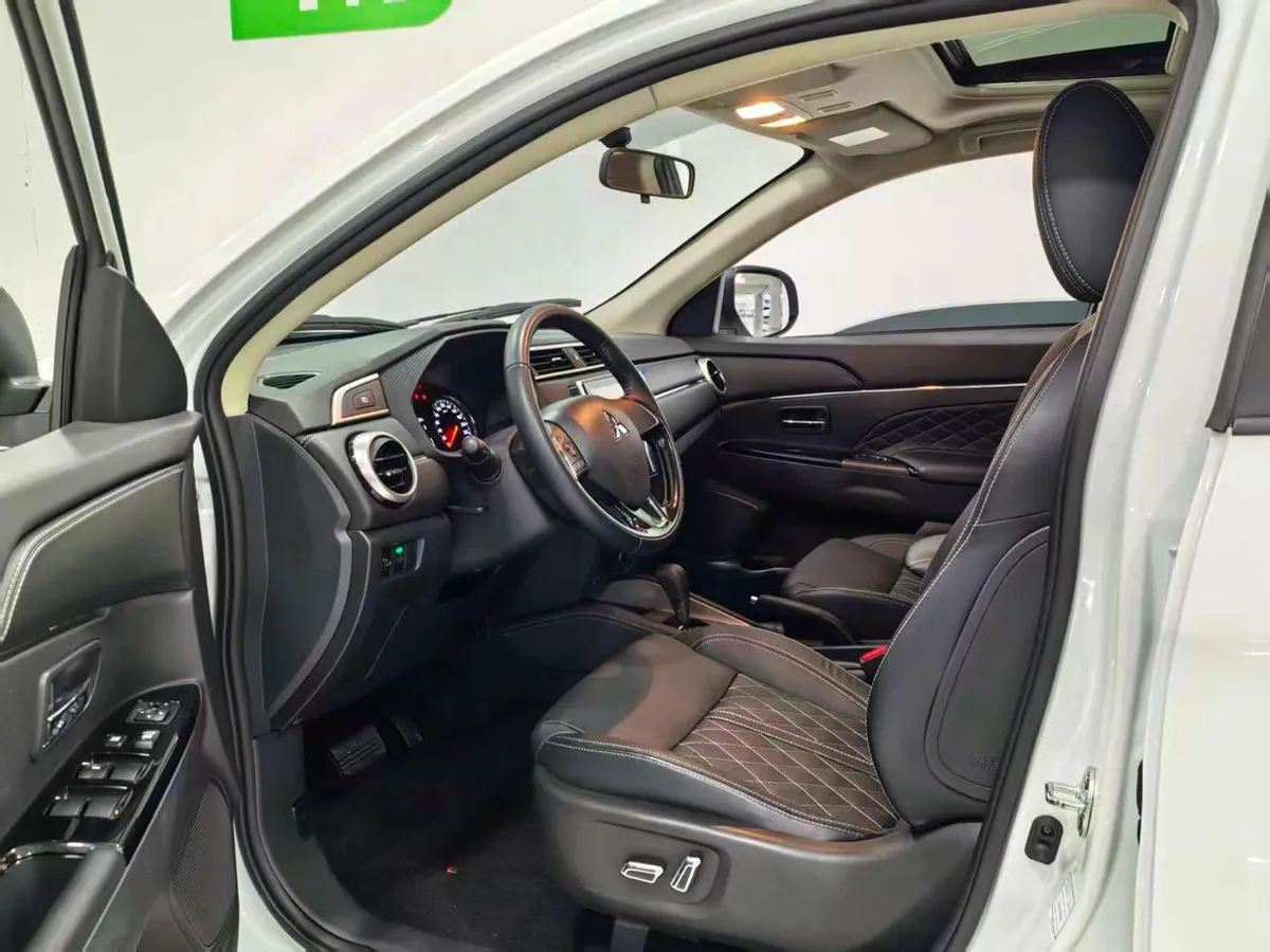 MITSUBISHI ASX 2021
