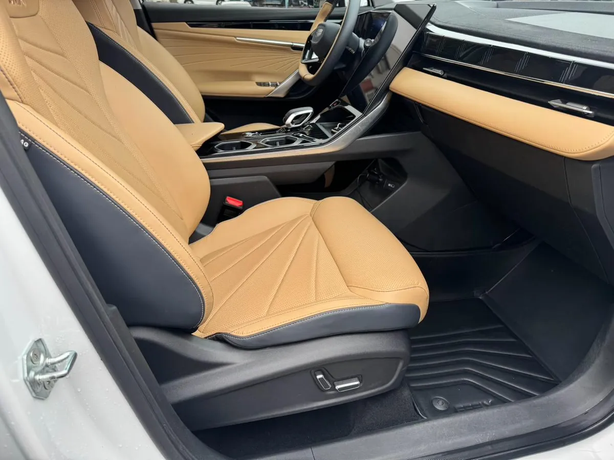 GEELY BOYUE L PREMIUM 2023