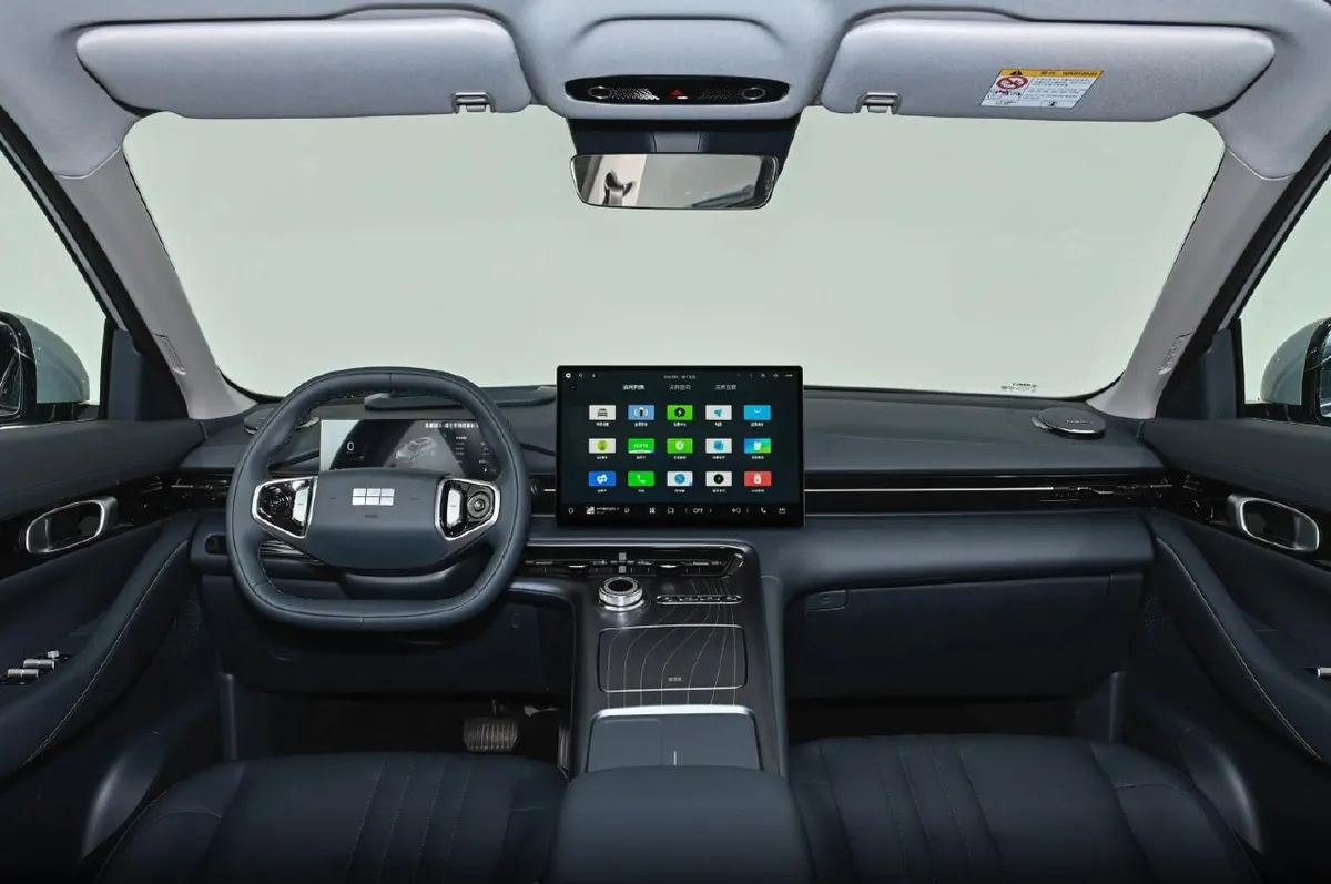 GEELY E5 2025