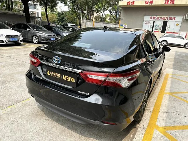 TOYOTA CAMRY HYBRID 2 2021