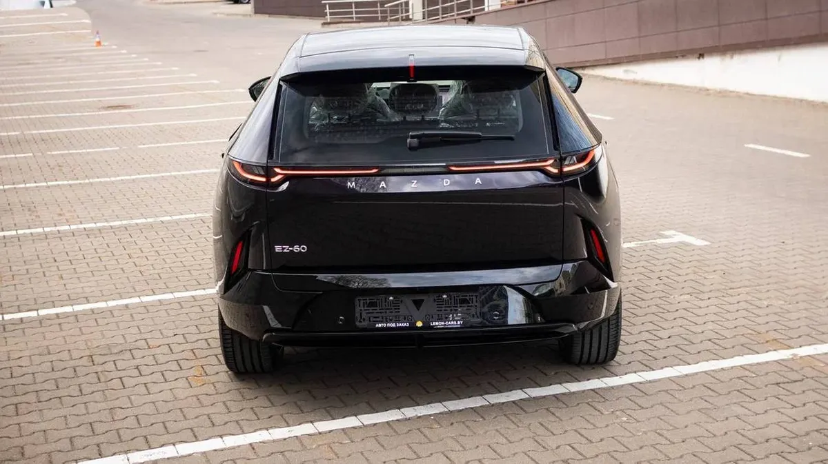 MAZDA EZ-60 МАКСИМАЛЬНАЯ (200 MAX) 2025