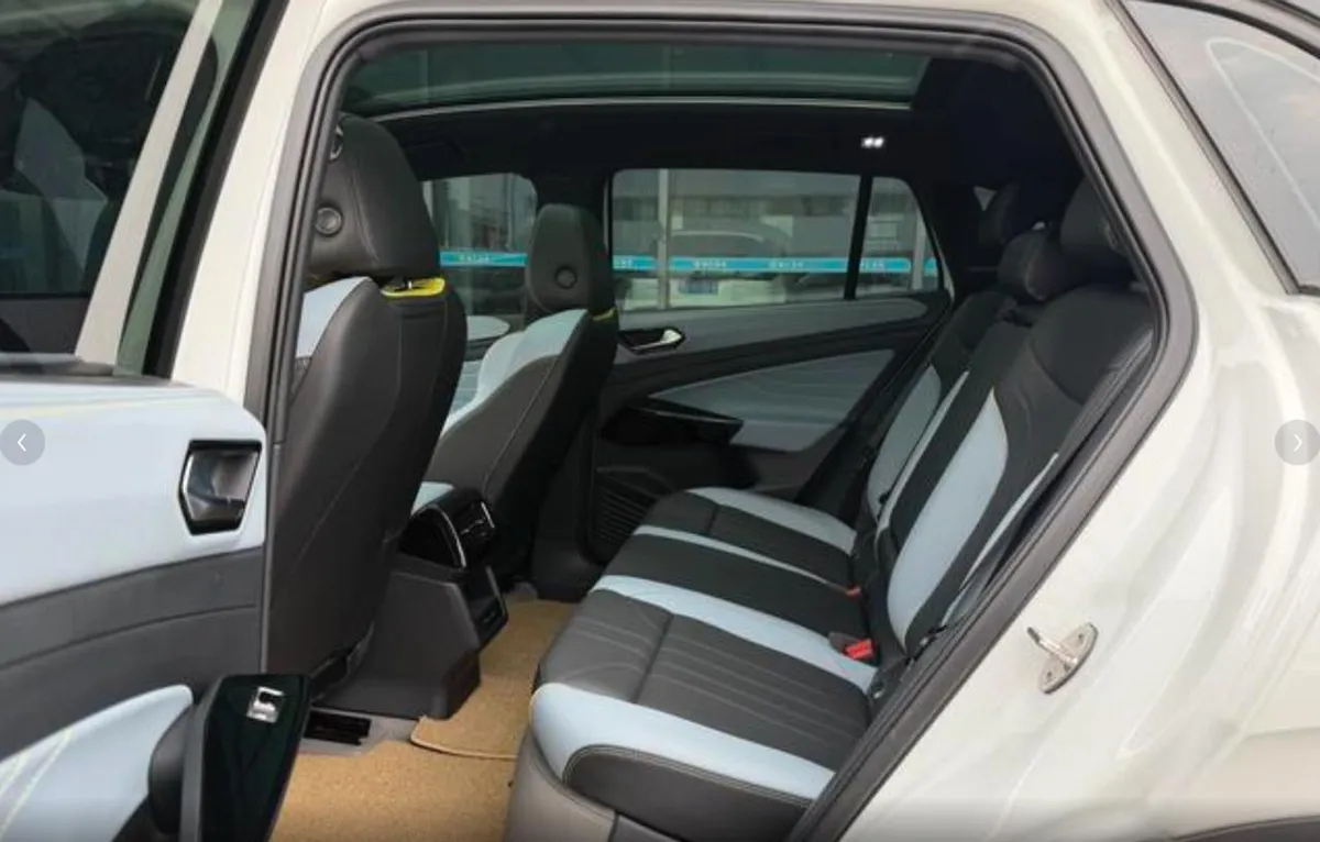 VOLKSWAGEN ID 2025