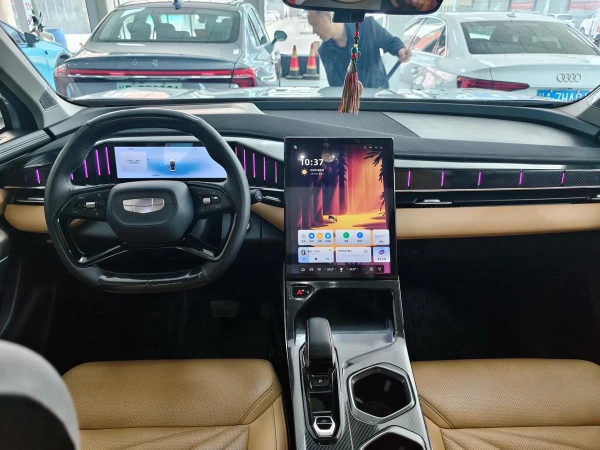 GEELY BOYUE L PREMIUM 2023