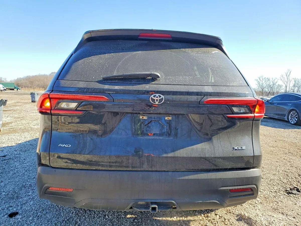 TOYOTA GRAND HIGHLANDER XLE 2023