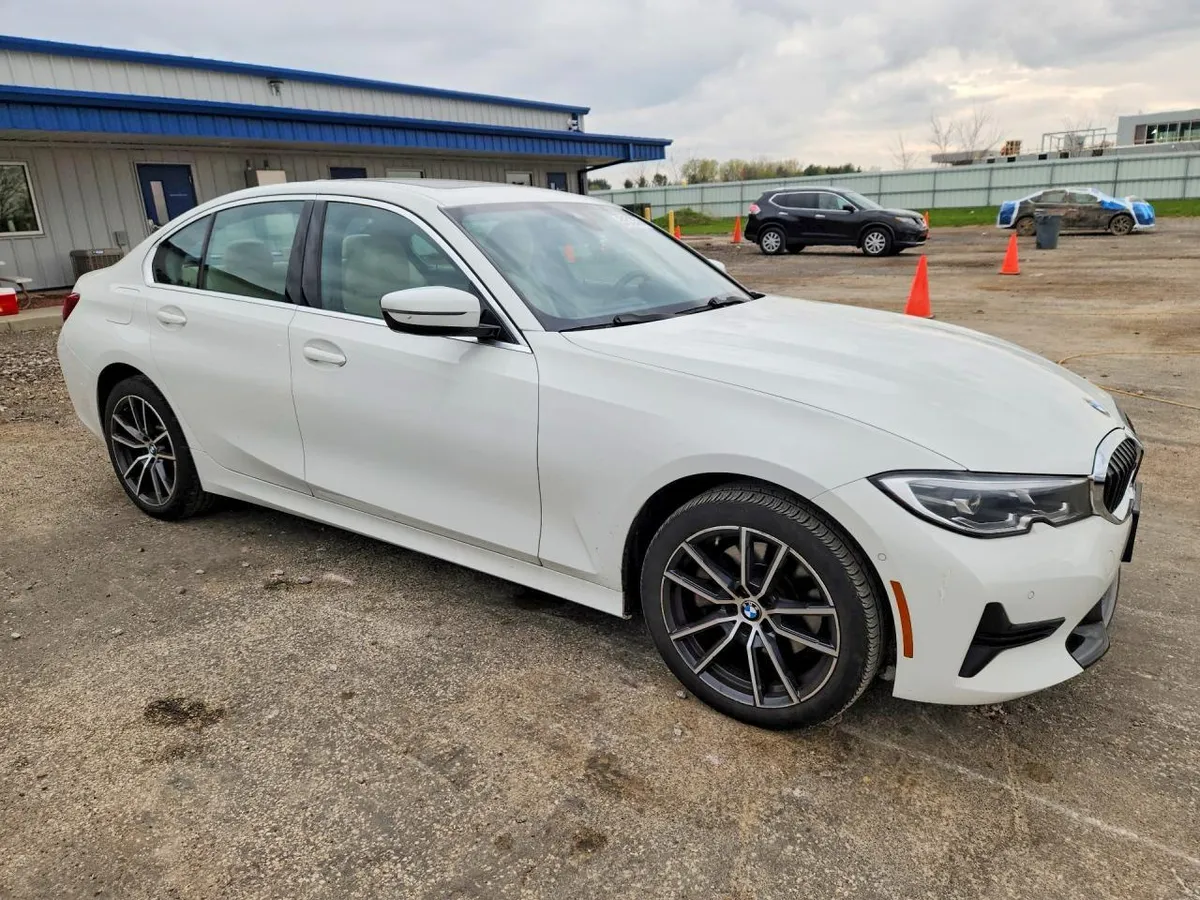BMW 330XI 2021
