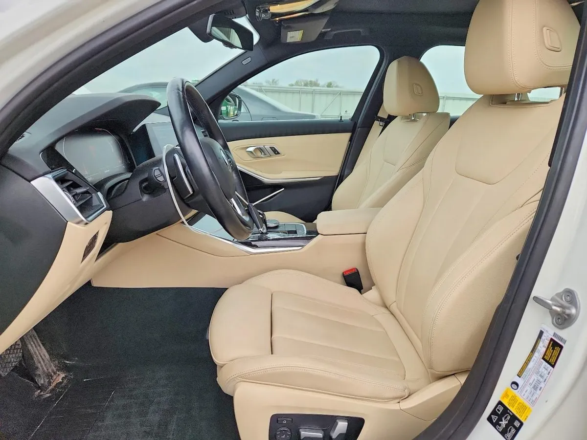 BMW 330XI 2021