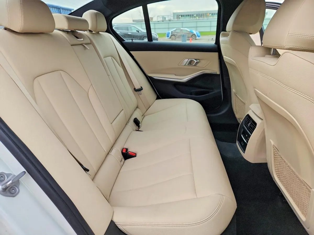 BMW 330XI 2021