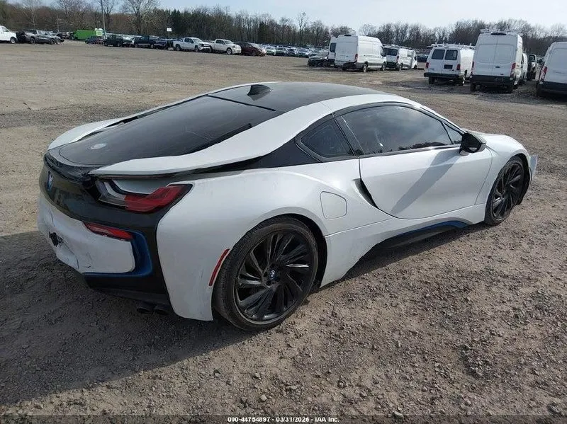 BMW I8 2016