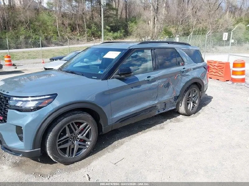 FORD EXPLORER ST 2026