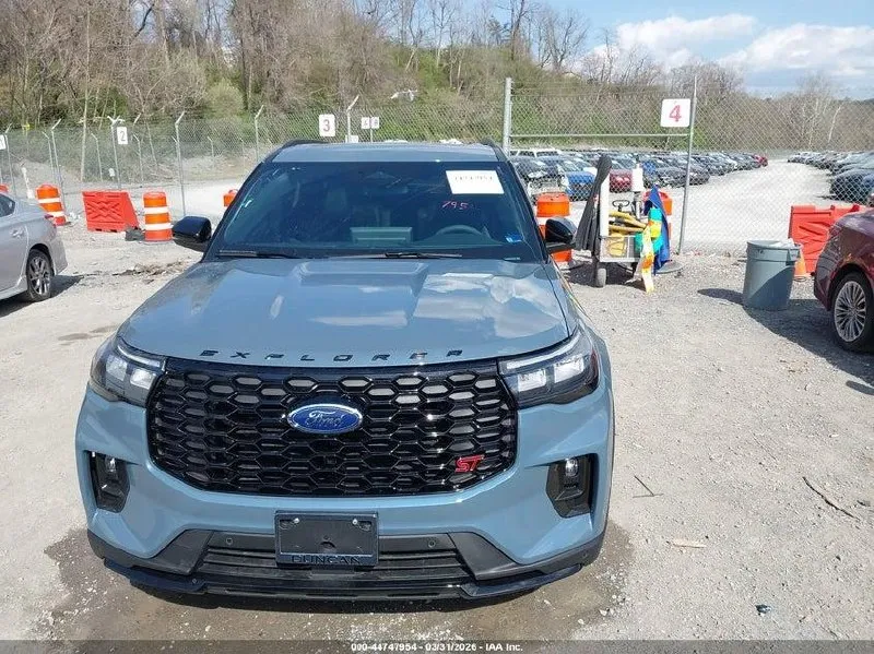 FORD EXPLORER ST 2026