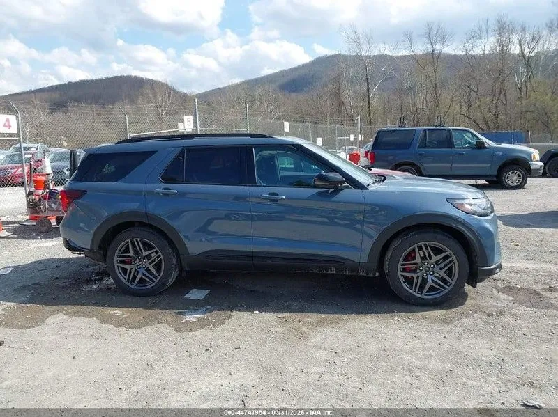 FORD EXPLORER ST 2026