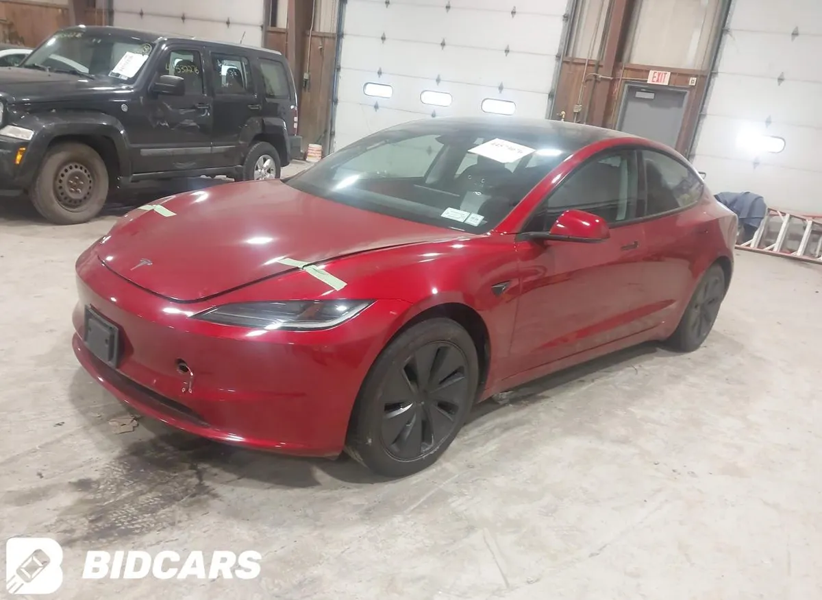 TESLA MODEL 3 LONG RANGE 2024
