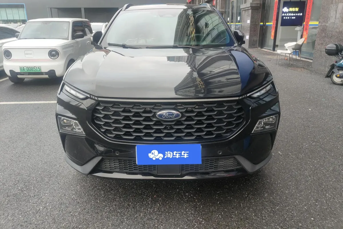 FORD EQUATOR SPORT LIGHT AND 2022