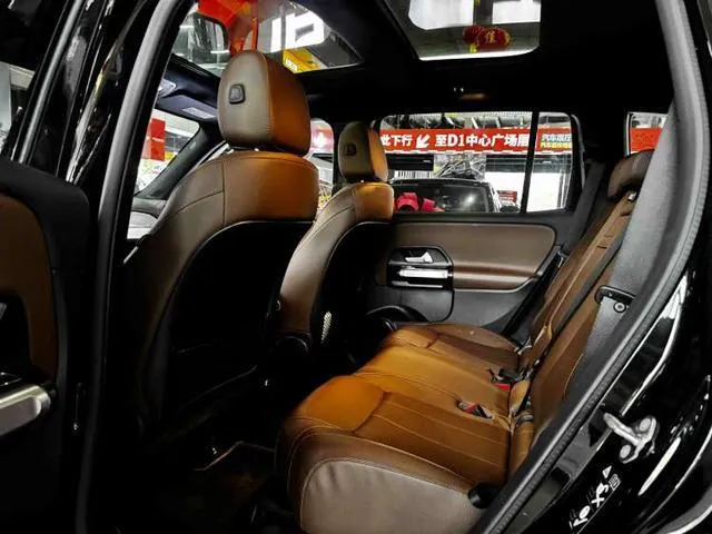 MERCEDES-BENZ GLB 200 DYNAMIC 2023