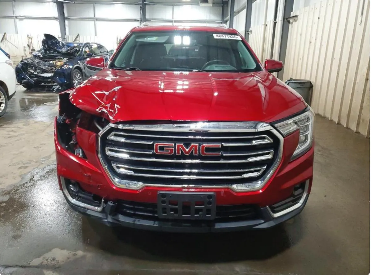 GMC TERRAIN SLT 2023