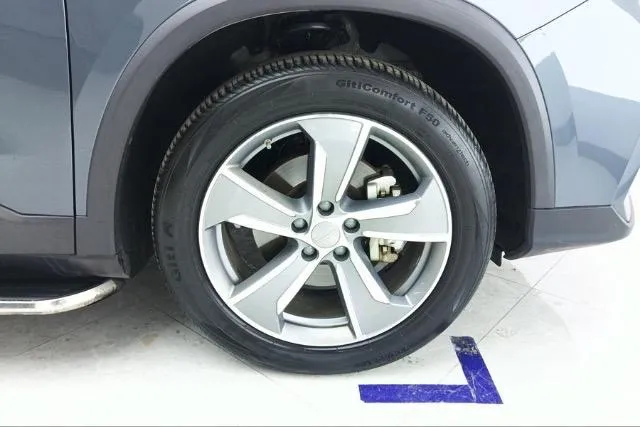 GEELY OKAVANGO PREMIUM 2023