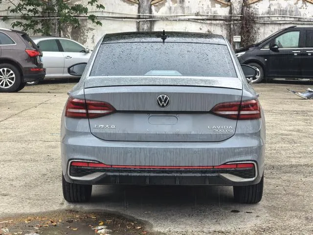 VOLKSWAGEN LAVIDA STARRY LAVIDA 300TSI DSG STARRY 2023