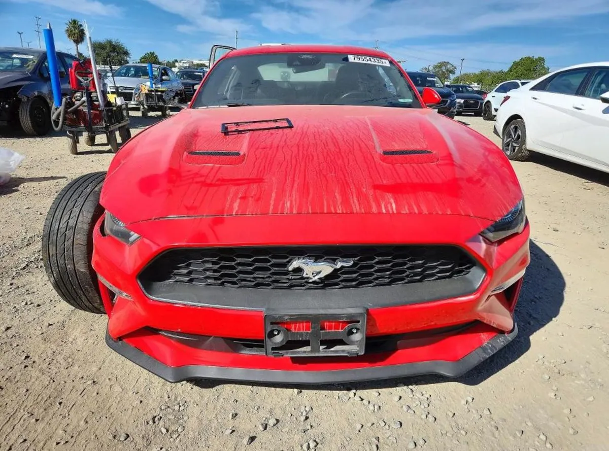 FORD MUSTANG 2023