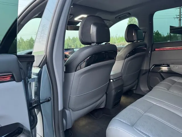ZEEKR 7X 2024