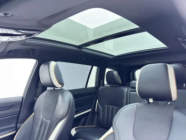 FORD EQUATOR PREMIUM 2023
