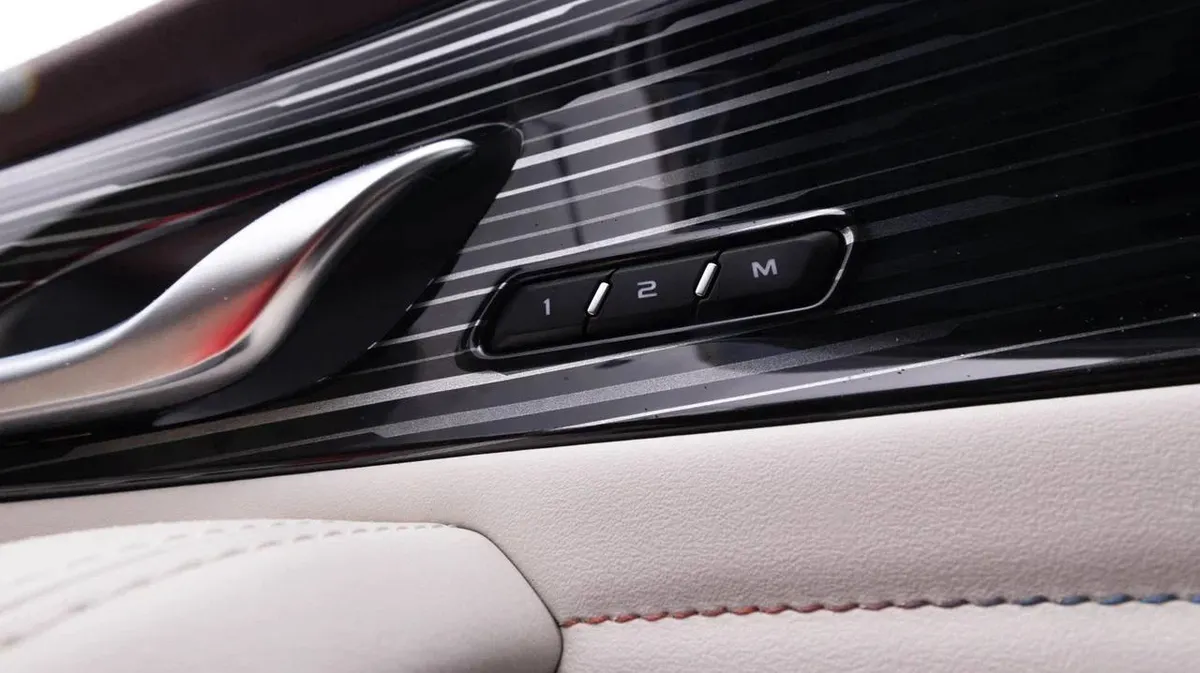 GEELY XINGYUE L 3Х-ЗОННЫЙ КЛИМАТ КОНТРОЛЬ 2021