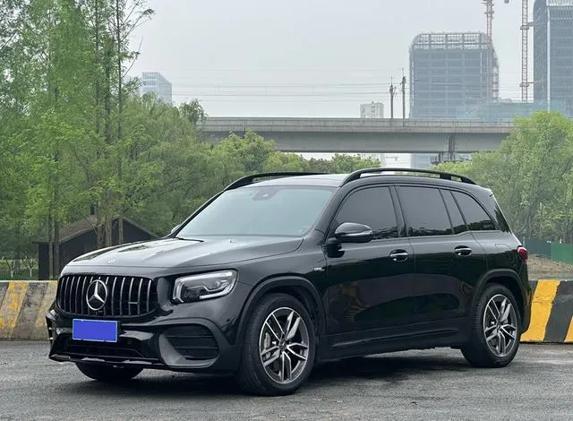 MERCEDES-BENZ GLB AMG 35 4MATIC 2023