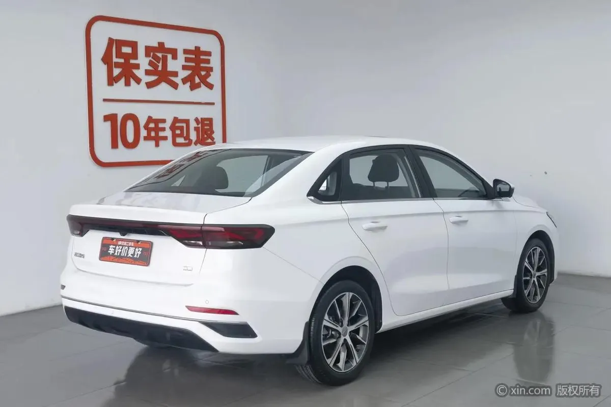 GEELY EMGRAND PREMIUM 2021