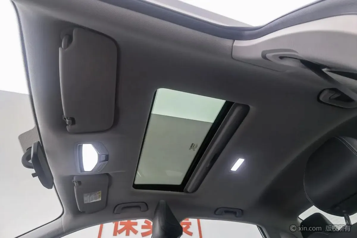 GEELY EMGRAND PREMIUM 2021