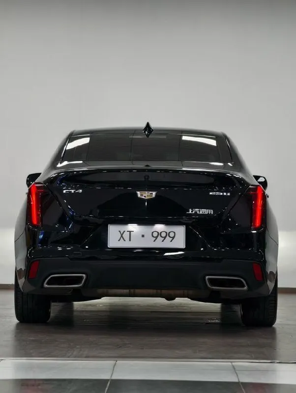 CADILLAC CT4 LUXURY 2023