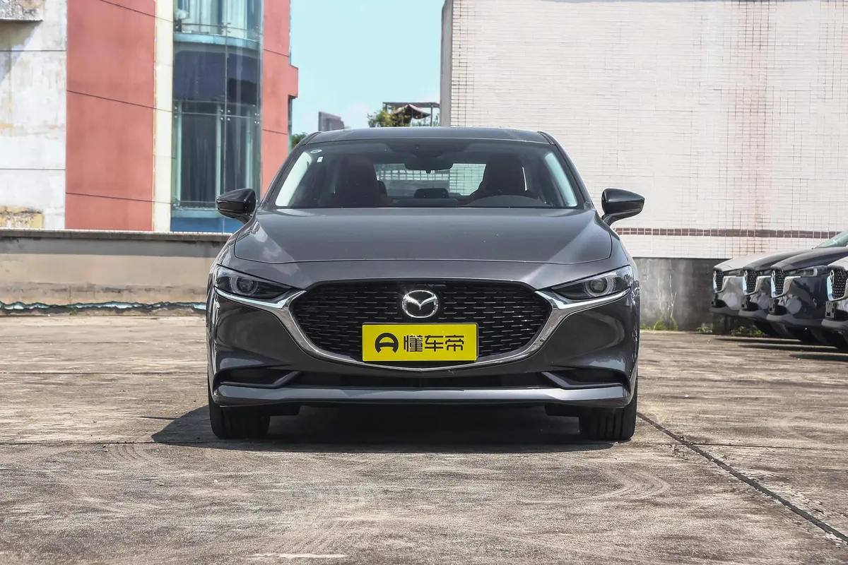 MAZDA 3 AXELA 2 2025