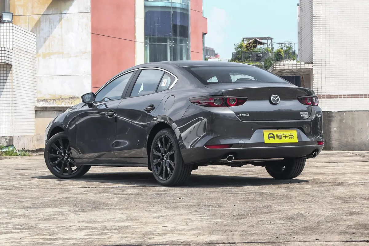 MAZDA 3 AXELA 2 2025