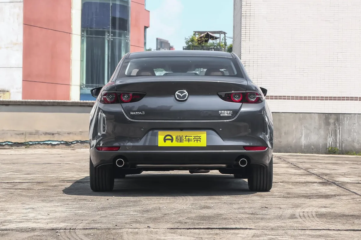MAZDA 3 AXELA 2 2025