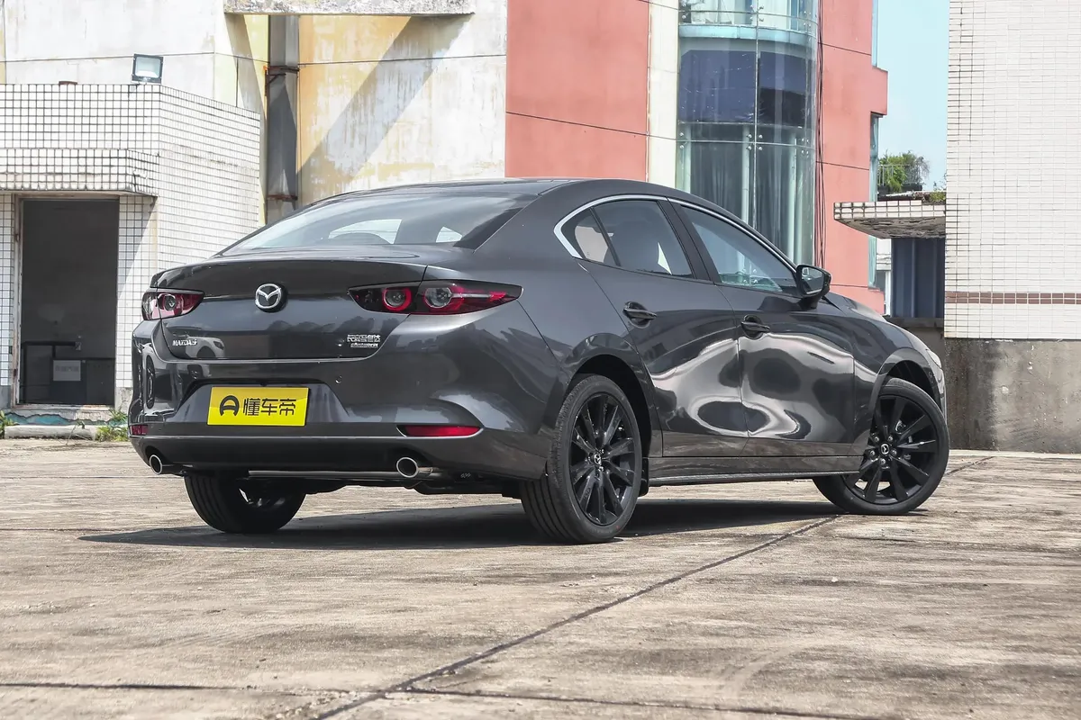 MAZDA 3 AXELA 2 2025