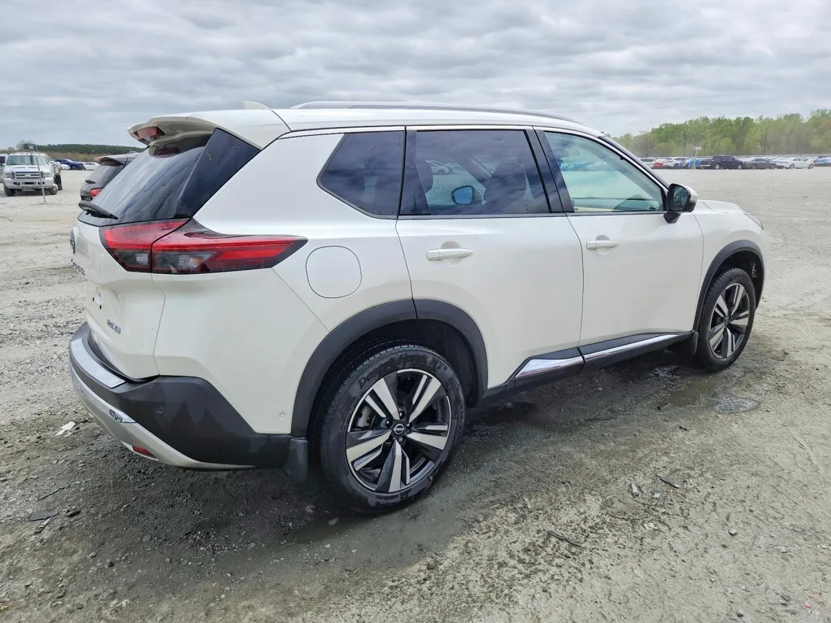 NISSAN ROGUE PLATINUM 2022